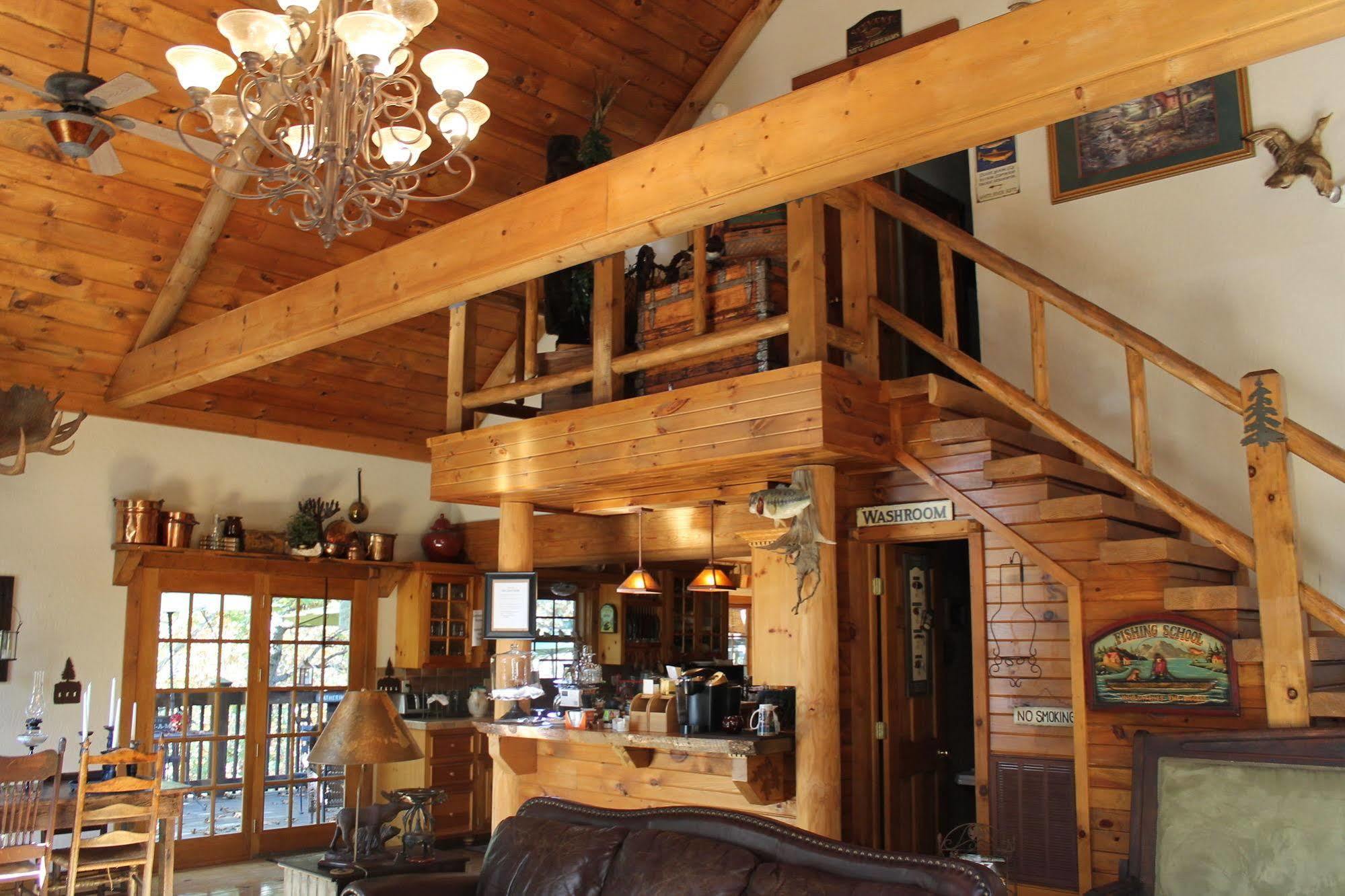 Bear Creek Lodge Cabin Resort Reeds Spring Bagian luar foto