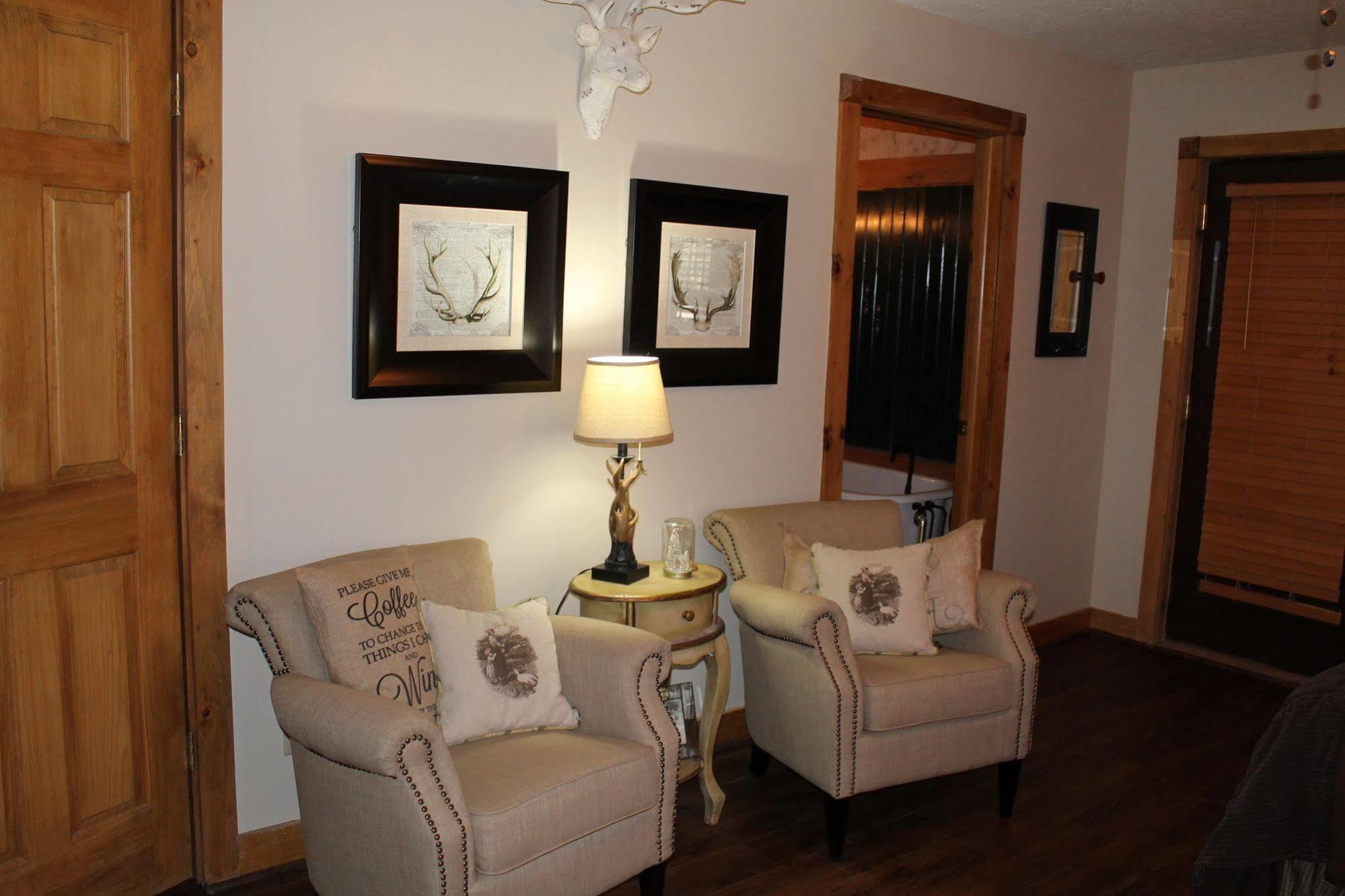 Bear Creek Lodge Cabin Resort Reeds Spring Bagian luar foto